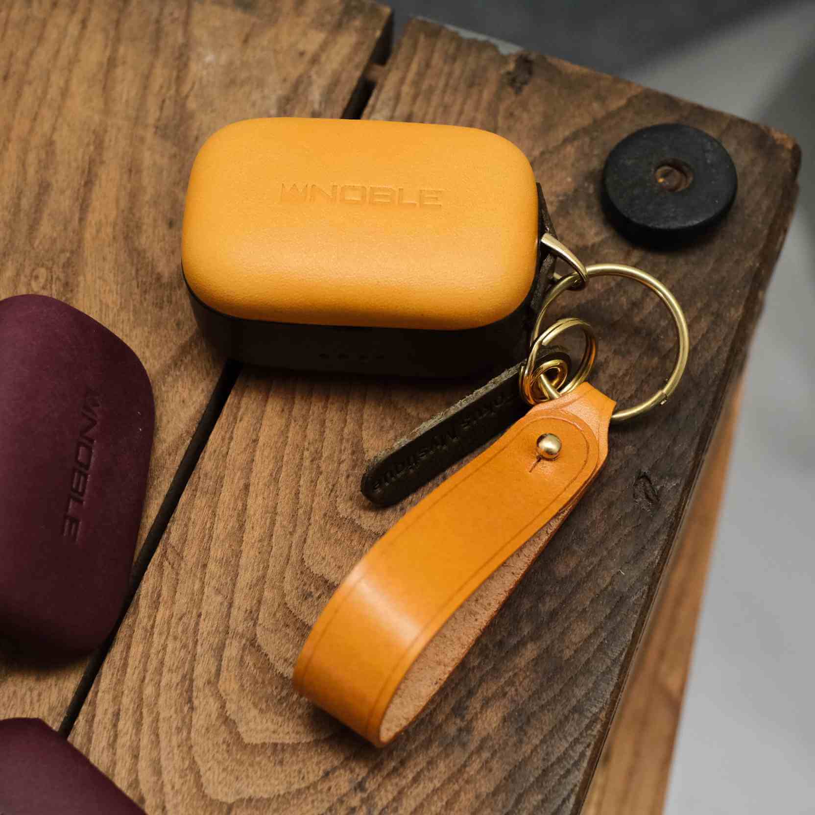 Noble FoKus Prestige用パーソナライズド本革ワイヤレスイヤホン保護