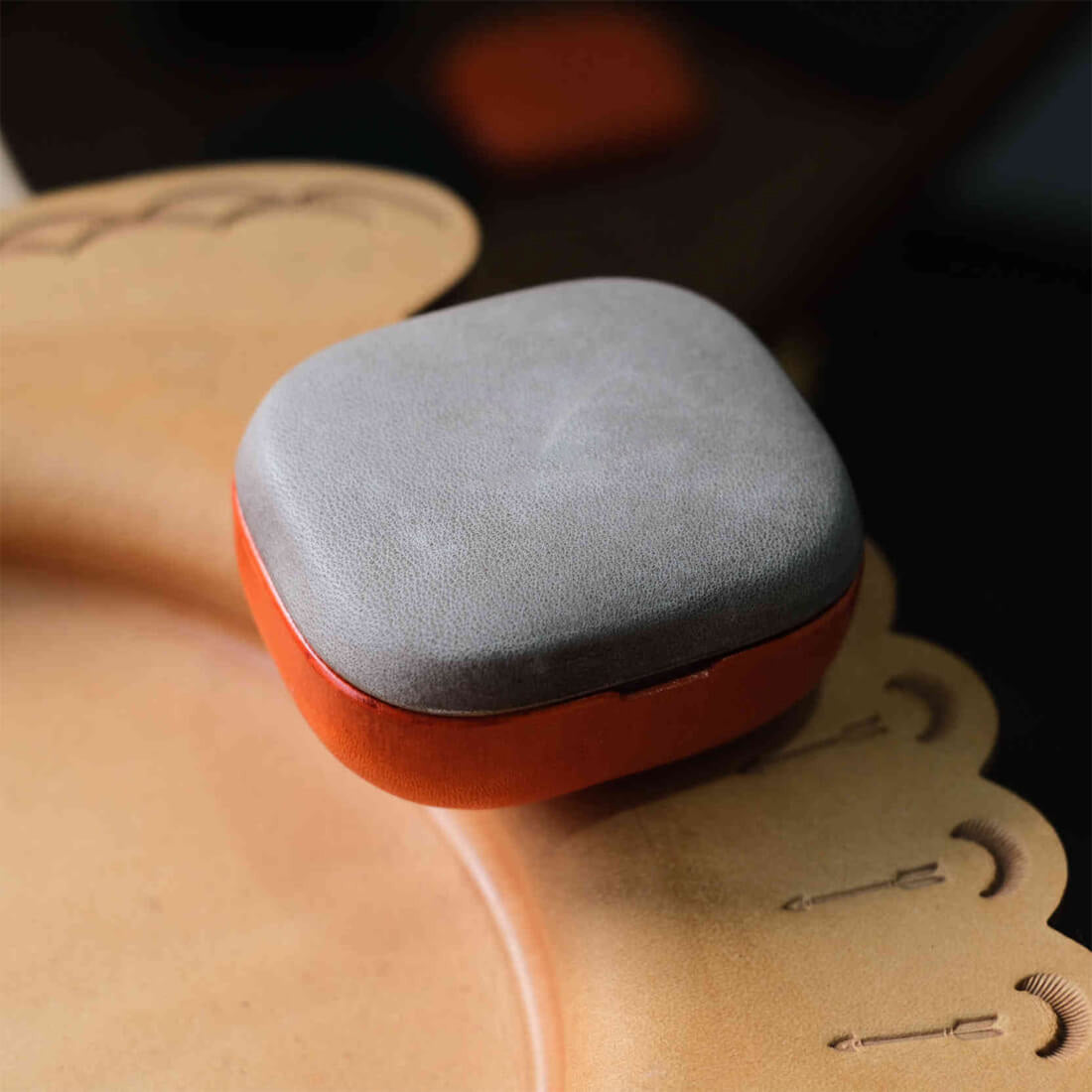 handcrafted genuine leather case for Beyerdynamic AMIRON 300 in top elehant gray &amp; bottom orange color
