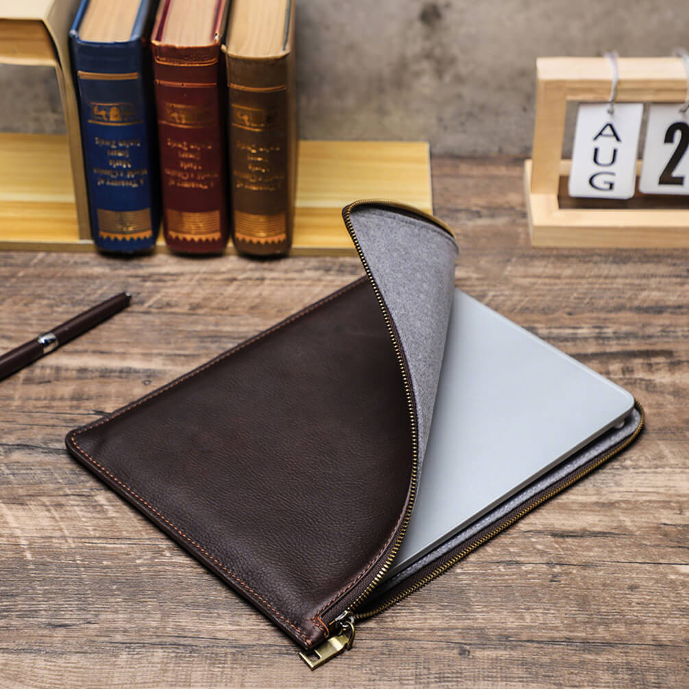Handcrafted Personalized Full-grain Leather Zipper Tablet Sleeve for iPad Pro Air 12.9" 11" 10.5" /Mini 8.3" with Adjustable Handle