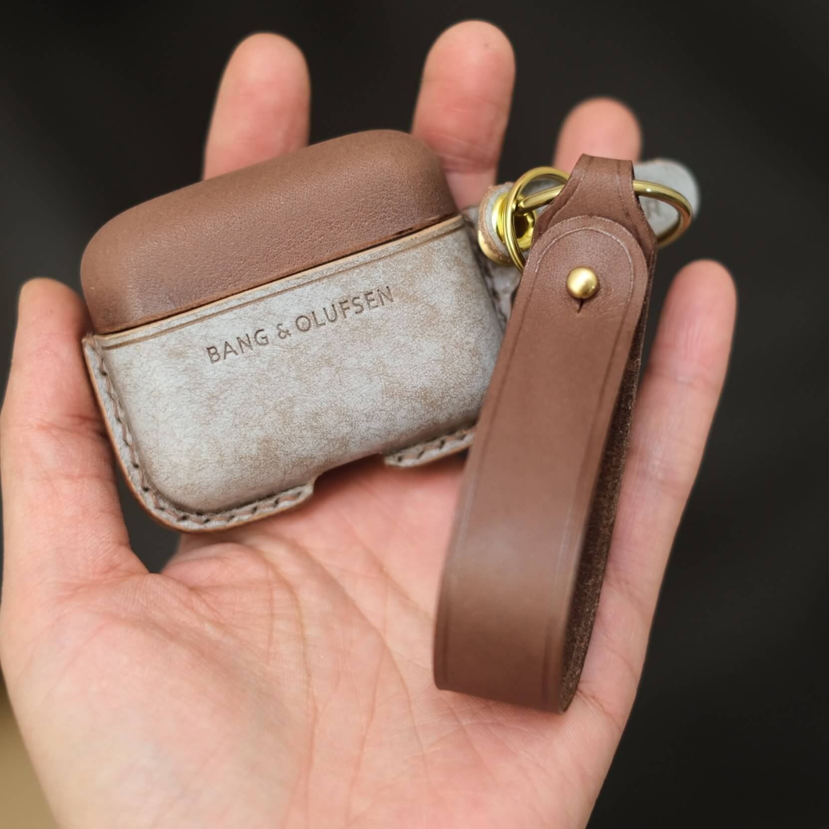 Personalized Custom Leather Earbuds Case for Bang & Olufsen Beo