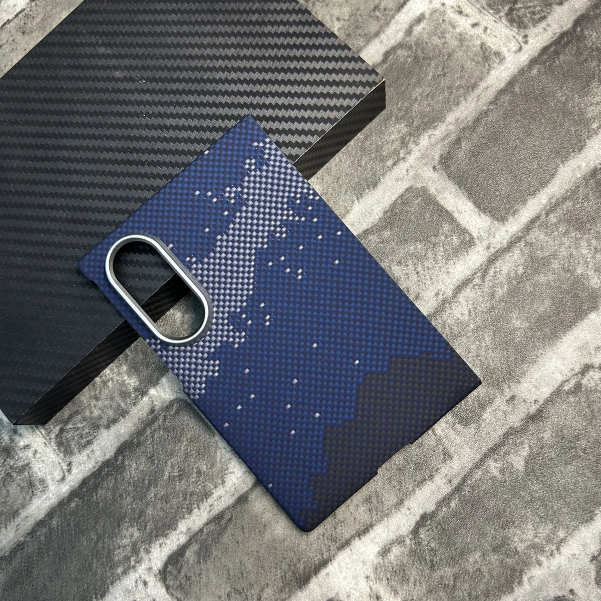 Samsung Galaxy Z Fold 8 - Coque magnétique en fibre d'aramide, ensemble complet - Motif ciel étoilé avec découpe d'appareil photo en forme de cratère, avec coque arrière uniquement