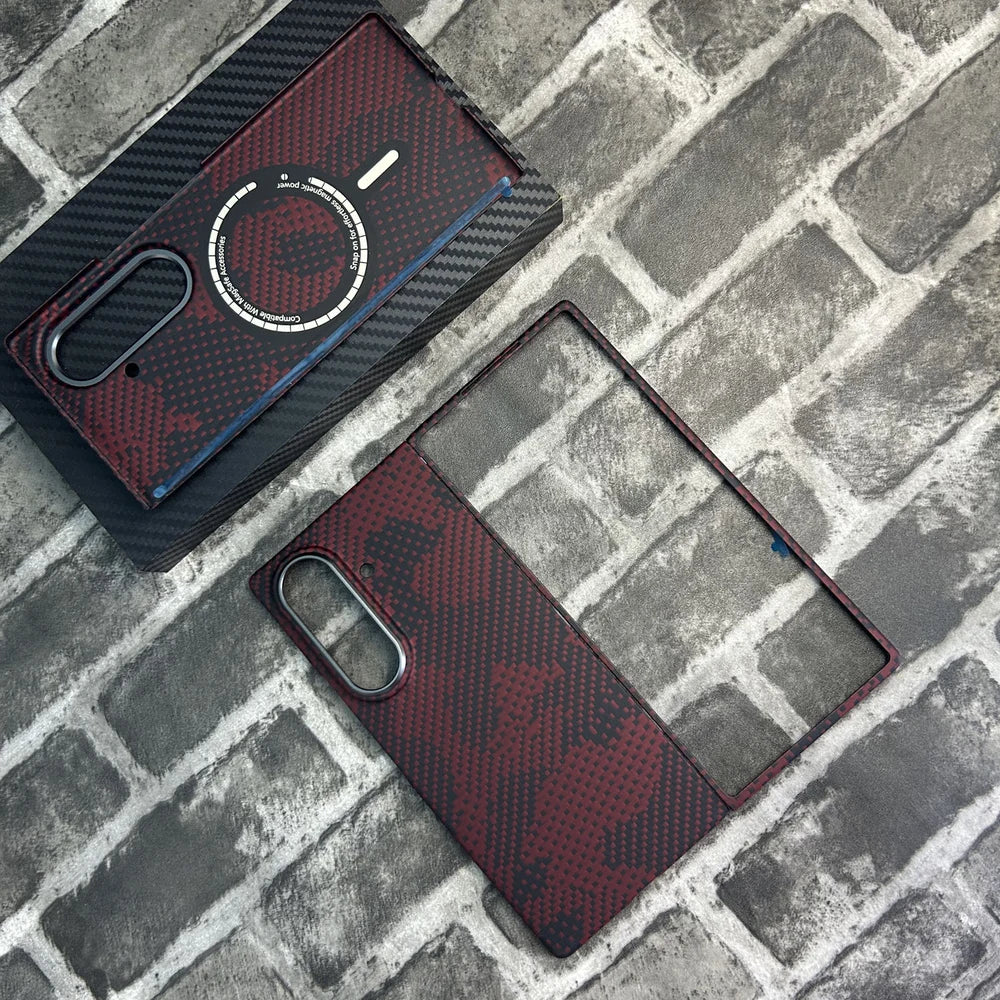 Camo red aramid fiber magnetic protective case for Samsung Galaxy Z Fold 8 Ultra showing the full set without hinge protection, including the back cover with MagSafe-compatible magnetic ring and the front frame, featuring a red and black woven Kevlar texture.